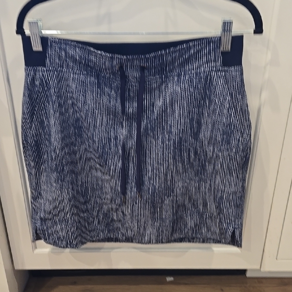 Athleta Skorts Size 6